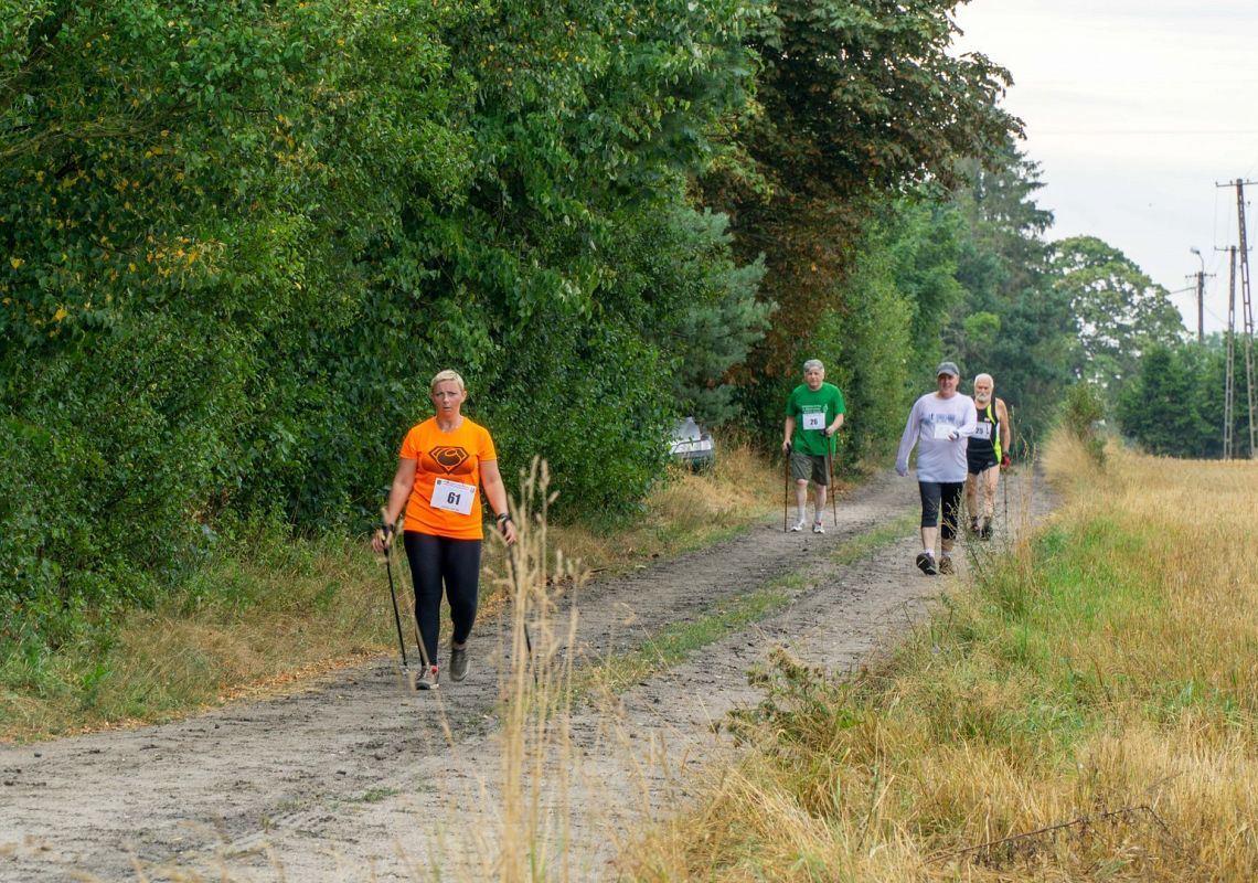 Grafika 1: TEGOROCZNY PUCHAR KORONY DLA ANNY KWIDZYŃSKIEJ I LEONARDA NACZK