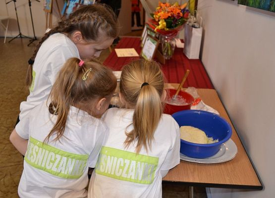 Grafika 3: KGW Arkana z Cewic - zwycięzcą Gminno - Powiatowego Turnieju Kół Gospodyń Wiejskich