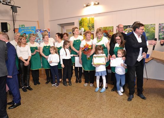 Grafika 56: KGW Arkana z Cewic - zwycięzcą Gminno - Powiatowego Turnieju Kół Gospodyń Wiejskich