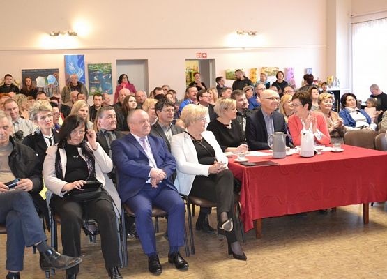 Grafika 100: KGW Arkana z Cewic - zwycięzcą Gminno - Powiatowego Turnieju Kół Gospodyń Wiejskich