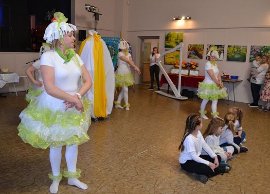 Grafika 103: KGW Arkana z Cewic - zwycięzcą Gminno - Powiatowego Turnieju Kół Gospodyń Wiejskich