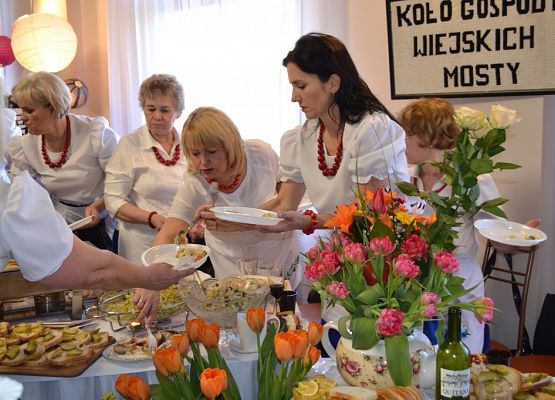 Grafika 124: KGW Arkana z Cewic - zwycięzcą Gminno - Powiatowego Turnieju Kół Gospodyń Wiejskich