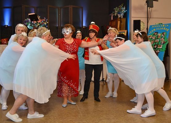 Grafika 131: KGW Arkana z Cewic - zwycięzcą Gminno - Powiatowego Turnieju Kół Gospodyń Wiejskich