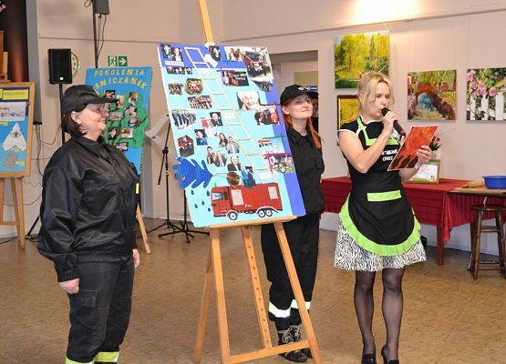 Grafika 140: KGW Arkana z Cewic - zwycięzcą Gminno - Powiatowego Turnieju Kół Gospodyń Wiejskich