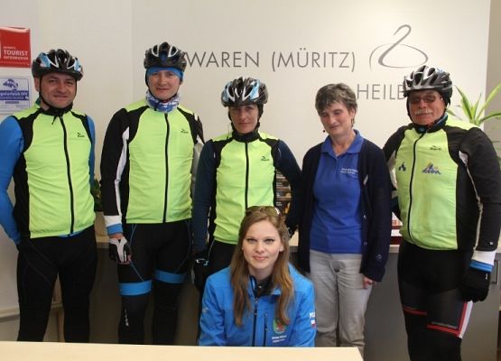 Grafika 2: Akcja promocyjna w Waren (Müritz) Przystanek w Jabel w drodze do Parchim