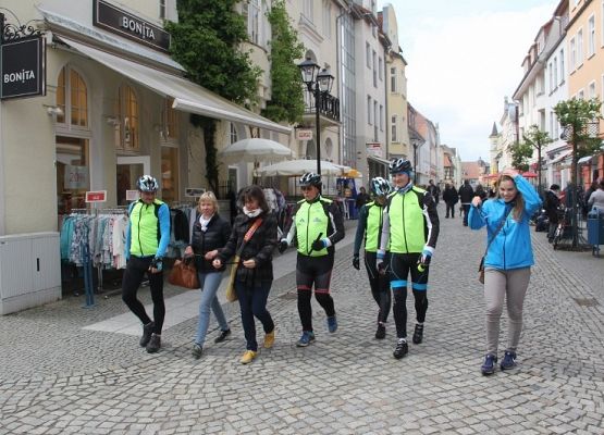 Grafika 6: Akcja promocyjna w Waren (Müritz) Przystanek w Jabel w drodze do Parchim