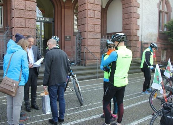 Grafika 15: Gościnne powitanie w Beelen i Hamm