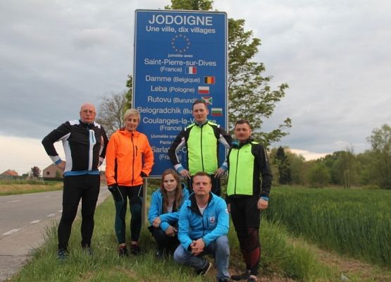 Grafika 13: Rowerzyści dojechali do JODOIGNE! Odwiedziny także w Parlamencie Europejskim