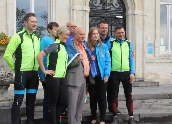 Grafika 34: Rowerzyści dojechali do JODOIGNE! Odwiedziny także w Parlamencie Europejskim