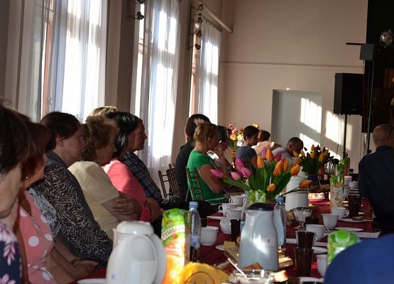 Grafika 7: Dzień Matki w Gminnym Ośrodku Kultury