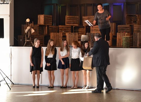 Grafika 25: Dzień Matki w Gminnym Ośrodku Kultury