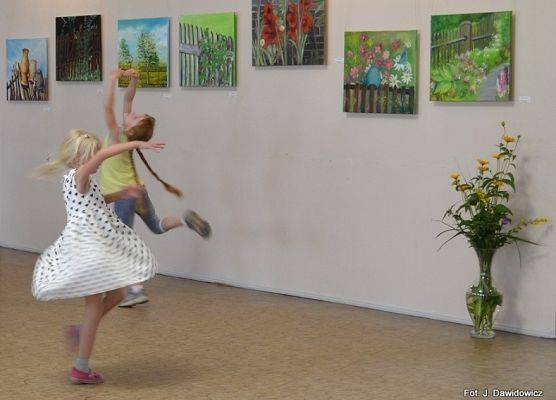 Grafika 11: Wernisaż poplenerowy w GOK-u