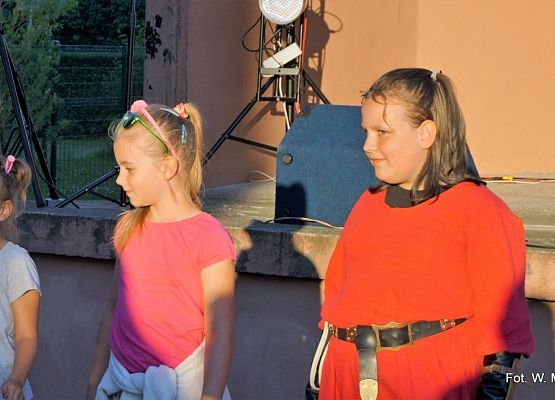 Grafika 42: Festyn pod "Strusiem"