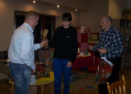 Grafika 13: RAFAŁ ŻACZEK, ARTUR GRANDICKI i JANUSZ MAŁOSZYCKI zwycięzcami II Turnieju Warcabowego