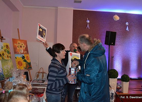 Grafika 73: XXVI Nowowiejski  Finał Wielkiej Orkiestry Świątecznej Pomocy "Dla wyrównania szans w leczeniu noworodków"