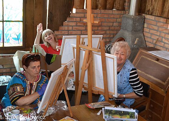 Grafika 10: Plener rzeźbiarsko - malarski "Martwa natura"