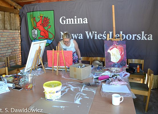 Grafika 23: Plener rzeźbiarsko - malarski "Martwa natura"