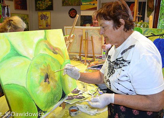 Grafika 29: Plener rzeźbiarsko - malarski "Martwa natura"