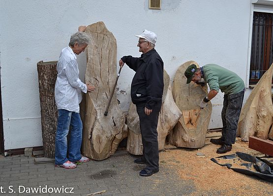 Grafika 9: Plener rzeźbiarsko - malarski "Martwa natura"