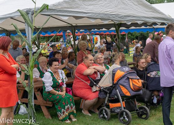 Grafika 5: Dożynki Parafialne w Garczegorzu - fotorelacja