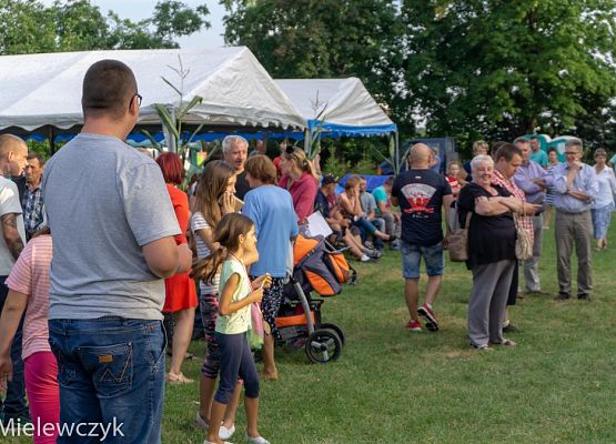 Grafika 75: Dożynki Parafialne w Garczegorzu - fotorelacja