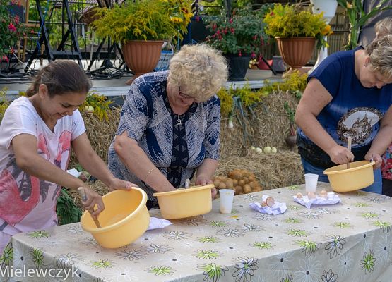 Grafika 77: Dożynki Parafialne w Garczegorzu - fotorelacja