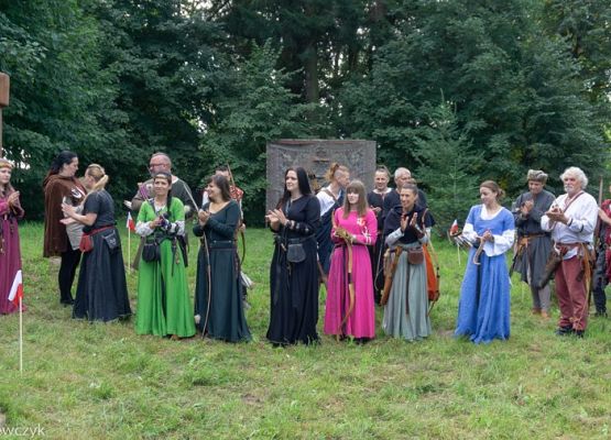 Grafika 30: FESTYN EKOLOGICZNO – HISTORYCZNY „BIESIADA EKOLOGICZNA” X Pomorski Turniej Rycerzy Łuczników VII Grand Prix Nordic Walking o Puchar Wójta Gminy Nowa Wieś Lęborska.