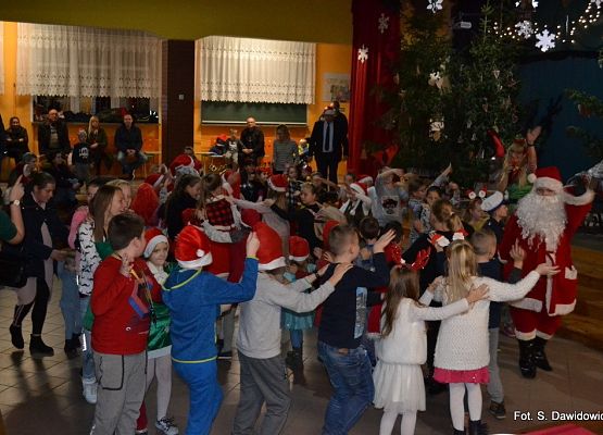 Grafika 9: Tak bawiliśmy się na Mikołajkach