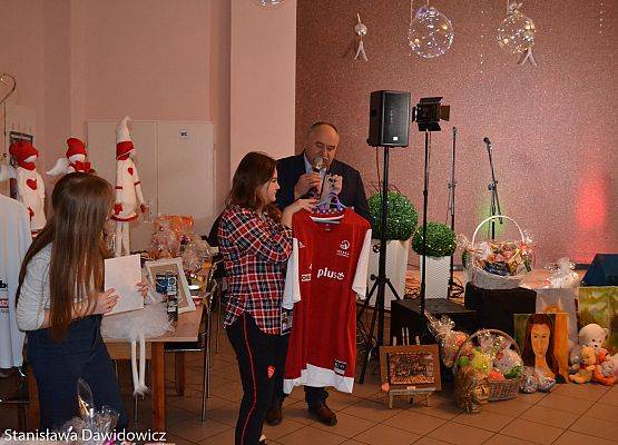 Grafika 33: XXVII Nowowiejski Finał Wielkiej Orkiestry Świątecznej Pomocy