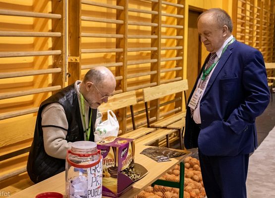 Grafika 87: III NOWOWIEJSKI POKAZ GOŁĘBII RASOWYCH I DROBIU RASOWEGO - FOTORELACJA WIFOT