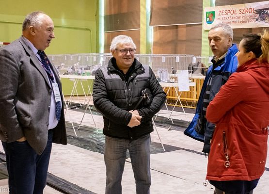 Grafika 92: III NOWOWIEJSKI POKAZ GOŁĘBII RASOWYCH I DROBIU RASOWEGO - FOTORELACJA WIFOT