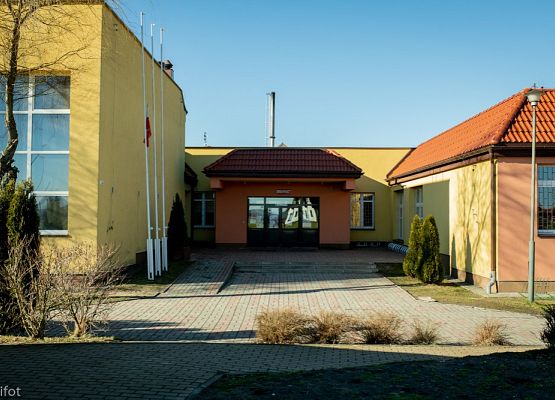 Grafika 96: III NOWOWIEJSKI POKAZ GOŁĘBII RASOWYCH I DROBIU RASOWEGO - FOTORELACJA WIFOT