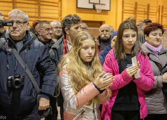 Grafika 124: III NOWOWIEJSKI POKAZ GOŁĘBII RASOWYCH I DROBIU RASOWEGO - FOTORELACJA WIFOT