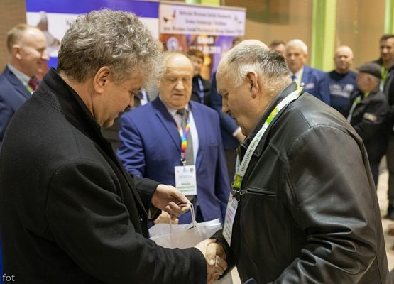 Grafika 133: III NOWOWIEJSKI POKAZ GOŁĘBII RASOWYCH I DROBIU RASOWEGO - FOTORELACJA WIFOT