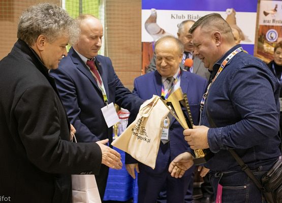 Grafika 139: III NOWOWIEJSKI POKAZ GOŁĘBII RASOWYCH I DROBIU RASOWEGO - FOTORELACJA WIFOT