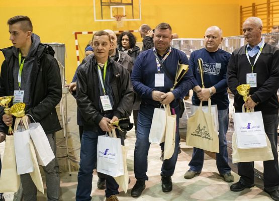 Grafika 157: III NOWOWIEJSKI POKAZ GOŁĘBII RASOWYCH I DROBIU RASOWEGO - FOTORELACJA WIFOT