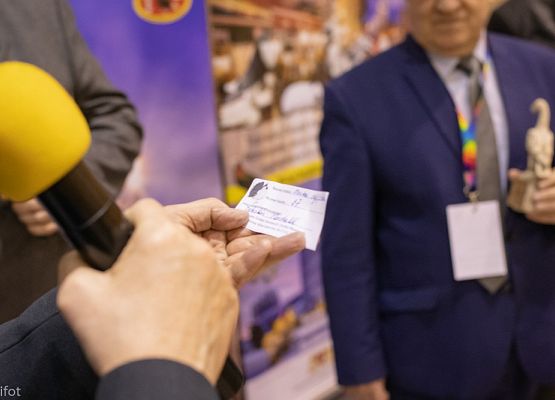 Grafika 192: III NOWOWIEJSKI POKAZ GOŁĘBII RASOWYCH I DROBIU RASOWEGO - FOTORELACJA WIFOT