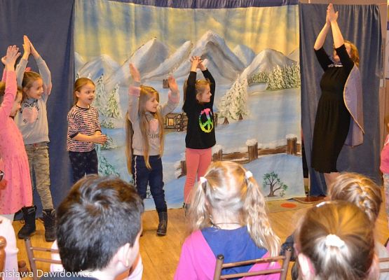 Grafika 8: Ferie zimowe GOK 2019