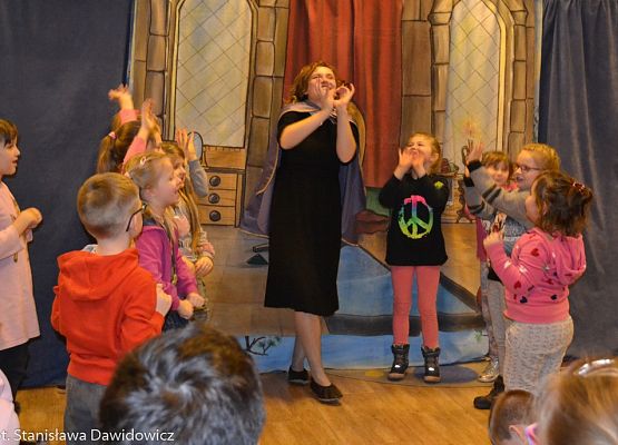 Grafika 16: Ferie zimowe GOK 2019