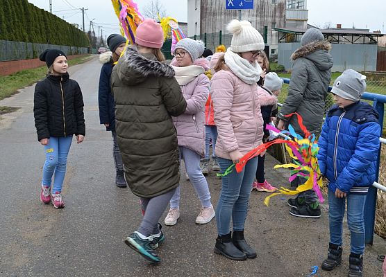 Grafika 8: PIERWSZY DZIEŃ WIOSNY