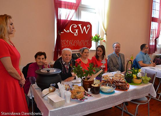 Grafika 23: X Powiatowy Turniej Kół Gospodyń Wiejskich wygrały Panie z Mostów