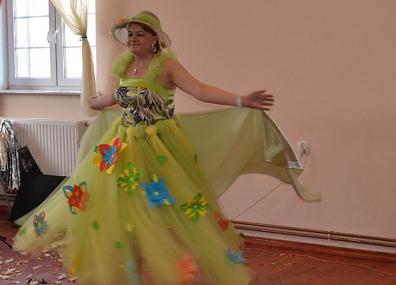 Grafika 44: X Powiatowy Turniej Kół Gospodyń Wiejskich wygrały Panie z Mostów