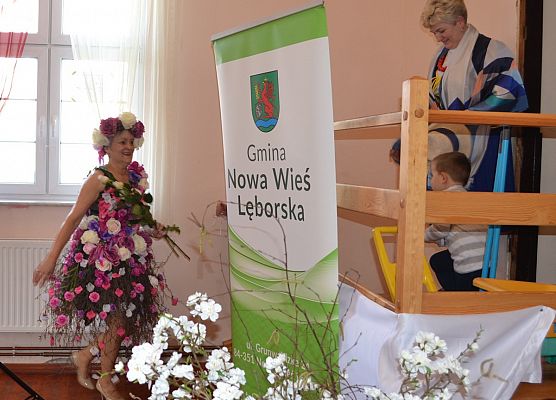 Grafika 55: X Powiatowy Turniej Kół Gospodyń Wiejskich wygrały Panie z Mostów