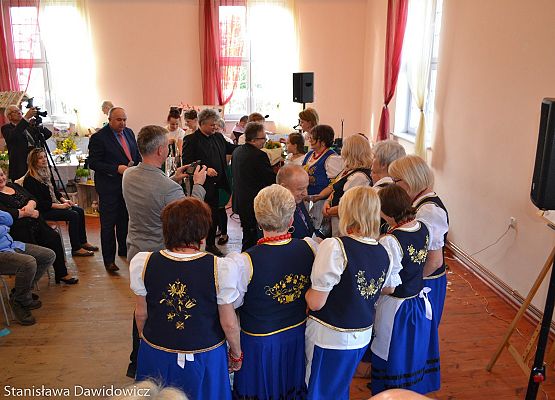 Grafika 94: X Powiatowy Turniej Kół Gospodyń Wiejskich wygrały Panie z Mostów