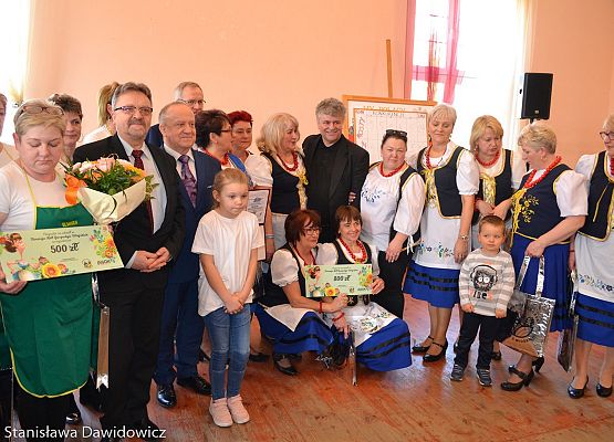 Grafika 99: X Powiatowy Turniej Kół Gospodyń Wiejskich wygrały Panie z Mostów