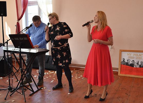 Grafika 104: X Powiatowy Turniej Kół Gospodyń Wiejskich wygrały Panie z Mostów