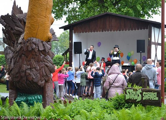 Grafika 21: Dzień dziecka w Gminnym Ośrodku Kultury w Nowej wsi Lęborskiej