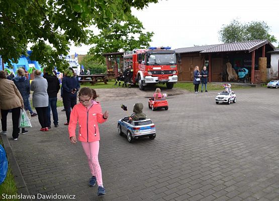 Grafika 36: Dzień dziecka w Gminnym Ośrodku Kultury w Nowej wsi Lęborskiej