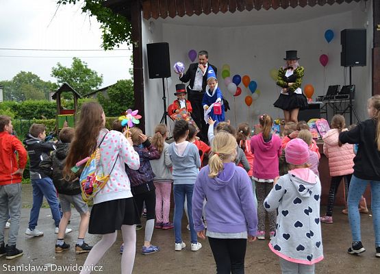 Grafika 34: Dzień dziecka w Gminnym Ośrodku Kultury w Nowej wsi Lęborskiej