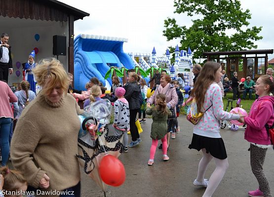 Grafika 40: Dzień dziecka w Gminnym Ośrodku Kultury w Nowej wsi Lęborskiej